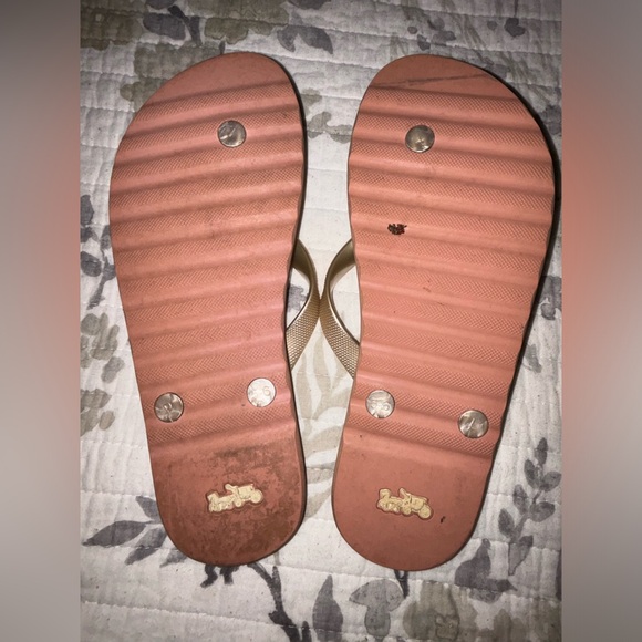 COACH SZ 7 flip flops - Picture 2 of 2